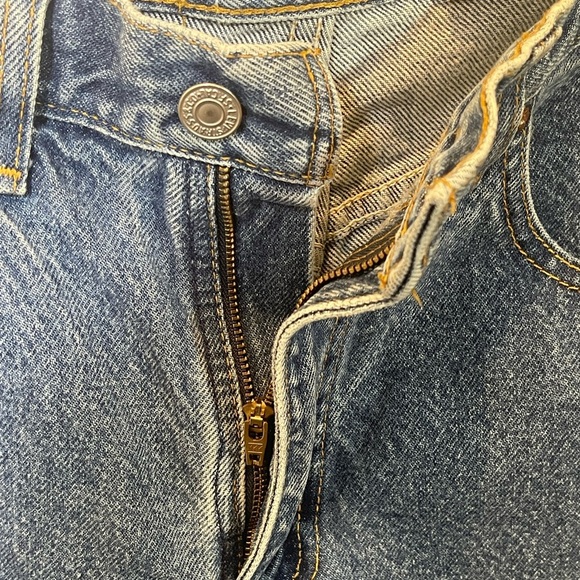 Vintage Levis 505 Unisex Medium Wash Regular Fit Straight Leg 29/30 - Picture 6 of 10